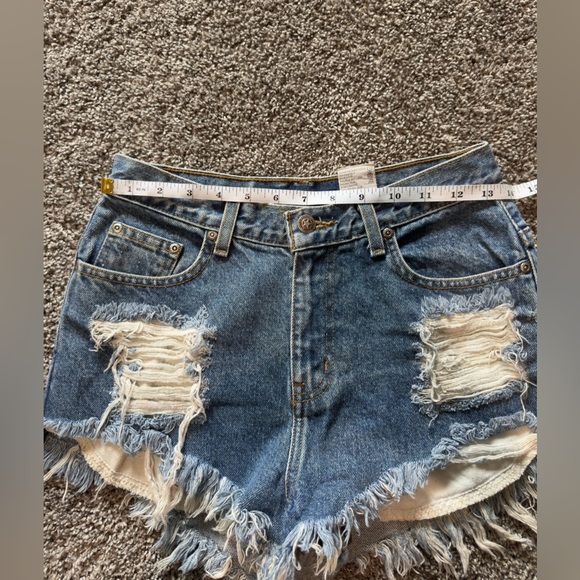 Cheeky denim shorts - Picture 5 of 5